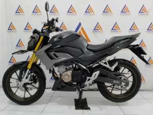Jual bekas low km HONDA CB150R THN 2023,lokasi di Tebet