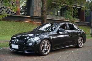 Jual bekas Mercedes Benz C300 W205 Facelift AMG 2019 Hitam,lokasi di 