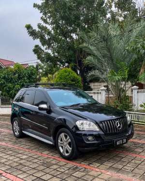 Jual bekas Mercedes Benz ML350 2010,lokasi di 