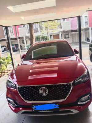 Jual bekas MG HS Ignite 2021 red merah MG HS 2022 MG HS 2023 ismart jual bu,lokasi di 