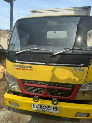 Jual bekas Mitsubishi box FE 71 PS 110 thn 2012,lokasi di 