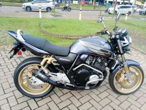 Jual bekas Moge Honda CB400 Hyper VTEC lll,lokasi di Ciledug