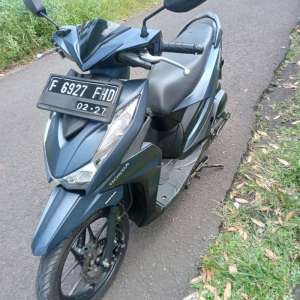 Jual bekas Motor bekas Honda Beat Duluxe tipe terbaru iss tahun 2022,lokasi di Bogor
