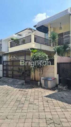 Murah rumah mewah dharmahusada dekat galaxy mall lokasi di Gubeng, tersedia melalui melalui situs Olx