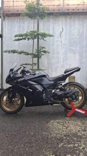 Jual bekas Ninja 250, obat ganteng,lokasi di Bekasi Timur