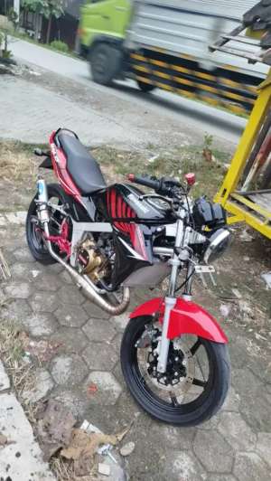 Jual bekas Ninja SS 2014 asli Zebra hedon,lokasi di Kedungtuban
