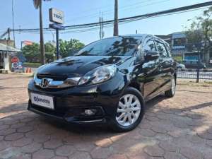 Jual bekas Pajak Panjang Honda Mobilio 1.5 E Bensin-AT 2015 Hitam,lokasi di 