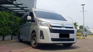 Jual bekas PAJAK PANJANGToyota HiACE Premio 2.8 Diesel 12 Seater MT Manual S,lokasi di 