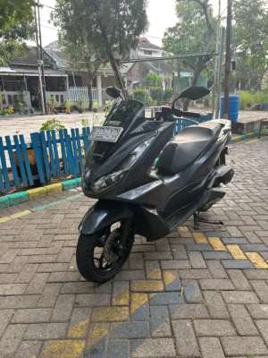 Jual bekas Pcx 160 cbs 2022,lokasi di Menganti