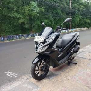 Jual bekas PCX Non ABS 2018 Bagus Lengkap,lokasi di Cinere
