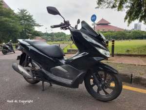 Jual bekas PCX non ABS pajak hidup Panjang Hitam Best Condition,lokasi di Jagakarsa