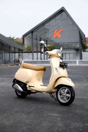 Jual bekas PIAGGIO VESPA LX 150 2VIE INJECTION 2012 MURAH BANGETTT,lokasi di Kebayoran Lama