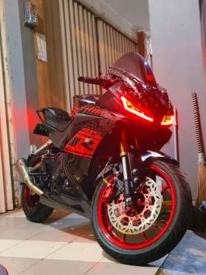 Jual bekas R15 FULL MODIF MURAH,lokasi di Jatiasih