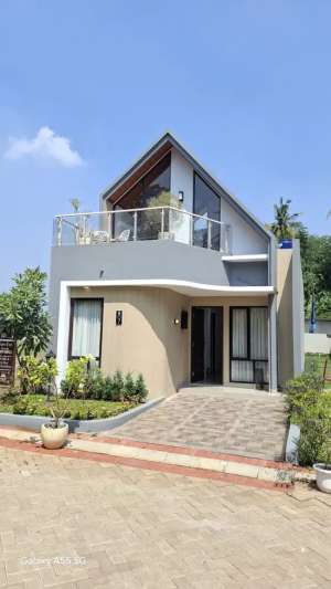 rumah 1.5 lantai full bata merah fasilitas lengkap desain skandinavian lokasi di Cilodong, tersedia melalui melalui situs Olx