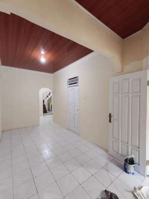 Rumah 1,5lt di Kranggan Permai, Cibubur lokasi di Jati Sampurna, tersedia melalui melalui situs Olx