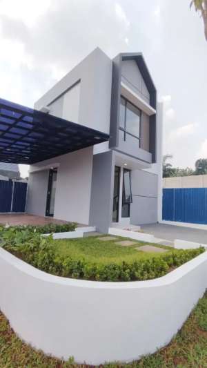 Rumah 2 Lantai Di Serpong Strategis Dekat Stasiun KRLFuture MRT lokasi di Serpong, tersedia melalui melalui situs Olx