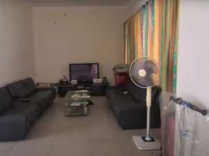 Rumah 2 Lantai Siap Huni di Green Lake City Cipondoh Bisa KPR J-18518 lokasi di Cipondoh, tersedia melalui melalui situs Olx