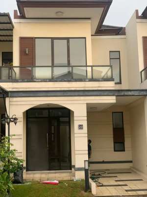 Rumah 2 Lt Siap Huni Dalam Kawasan Dekat Kedaton Golf dan Pintu Tol lokasi di Sindang Jaya, tersedia melalui melalui situs Olx