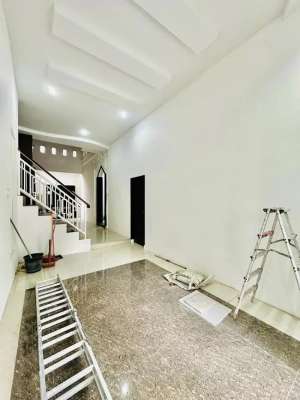 RUMAH 3 LANTAI TASBIH 2 lokasi di Medan Kota, tersedia melalui melalui situs Olx