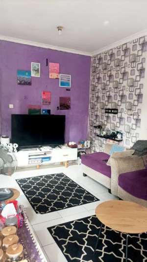 Rumah asri 3 kamar halaman luas di telaga golf sawangan depok lokasi di Sawangan, tersedia melalui melalui situs Olx