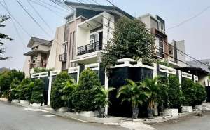 Rumah Bagus dan Mewah Modren di Pulomas Barat lokasi di Cempaka Putih, tersedia melalui melalui situs Olx