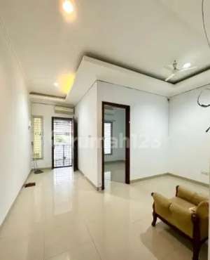 Rumah Bagus dan Siap Huni SHM Duri Kepa, Jakarta Barat lokasi di Kebon Jeruk, tersedia melalui melalui situs Olx