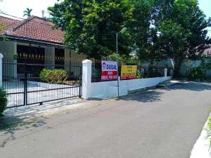 Rumah besar 497m SHM Jl. Cimanggu Kecil , Ciwaringin Bogor lokasi di Bogor Tengah - Kota, tersedia melalui melalui situs Olx