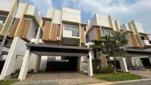 Rumah Brand New Lokasi Strategis Cluster Blizfield Bsd City lokasi di Bumi Serpong Damai, tersedia melalui melalui situs Olx