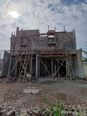 Rumah lubang buaya tmii bambu apus 20 unit cash kpr dp fleksibel lokasi di Cipayung, tersedia melalui melalui situs Olx