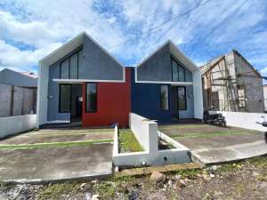 Rumah murah taman sidoarjo dekat jalan raya lokasi di Taman, tersedia melalui melalui situs Olx