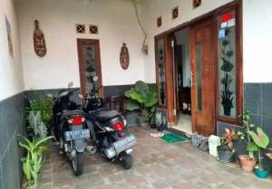 Rumah Oma View Cemorokandang Malang Kota Jual Murah cpt B.U Pol bs KPR lokasi di Kedungkandang, tersedia melalui melalui situs Olx