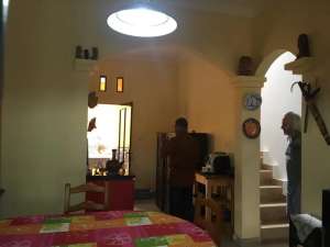 Rumah Rasa Villa Dekat Telaga Kahuripan Parung Dengan Kolam Renang lokasi di Ciseeng, tersedia melalui melalui situs Olx