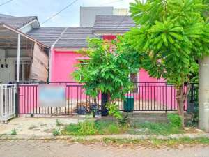 Rumah Seken 10 Menit ke Metropolitan Mall Cibubur Hadap Utara J-24740 lokasi di Cileungsi, tersedia melalui melalui situs Olx