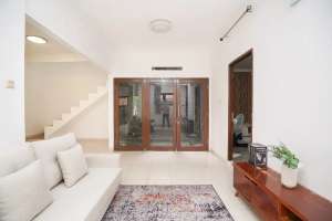 Rumah SHM Akses Dekat Tol dan Terminal di Sawangan Baru Renov J-18657 lokasi di Bojongsari, tersedia melalui melalui situs Olx