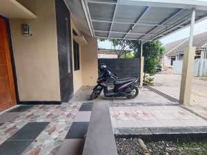 Rumah siap huni daerah Ciwastra Bandung strategis 100mtr ke Main Road lokasi di Buahbatu (Margacinta), tersedia melalui melalui situs Olx