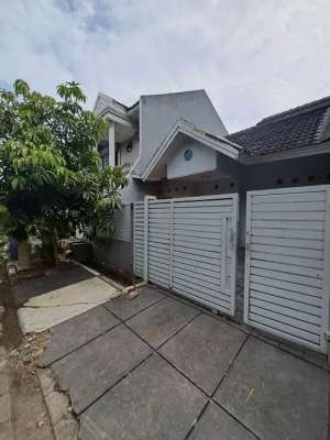 Rumah siap Huni, Renovasi, Selatan, Lokasi di Perum Buana Gardenia lokasi di Pinang (Penang), tersedia melalui melalui situs Olx