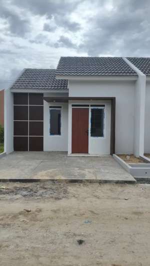 RUMAH SUBSIDI DEKAT BSD 5 MENIT KE STASIUN lokasi di Parung Panjang, tersedia melalui melalui situs Olx