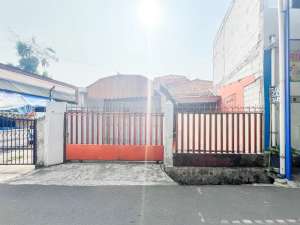 Rumah Tanah Luas di Ciracas 3 Menit ke Gerbang Tol Harga Nego J-26381 lokasi di Ciracas, tersedia melalui melalui situs Olx