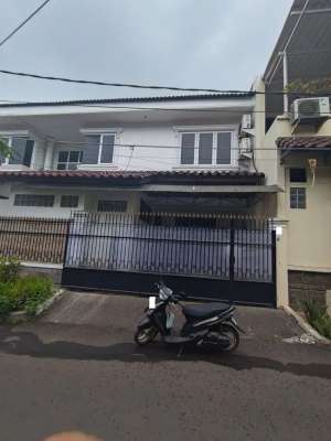 Rumah Terawat 10 Menit ke Gerbang Tol Kebon Jeruk 1 Harga Nego J-26892 lokasi di Palmerah, tersedia melalui melalui situs Olx
