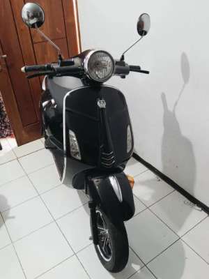 Jual bekas Speda listrik mirip Vespa,lokasi di Cakung
