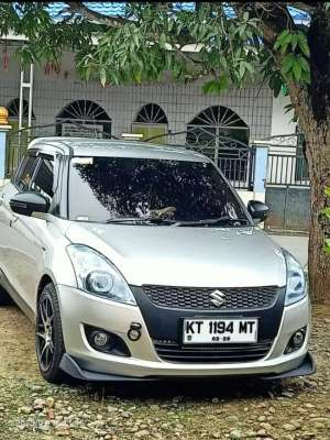 Jual bekas Swift GX manual tahun 2012 Abu-Abu Metalik,lokasi di 