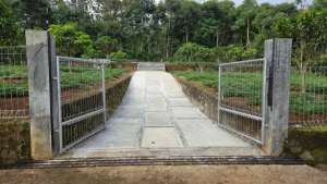 Tanah Dijual 2.084 Meter lokasi di Pamulihan, tersedia melalui melalui situs Olx