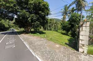 Tanah pinggir jalan Raya Malimbu dekat Senggigi lokasi di Batu Layar, tersedia melalui melalui situs Olx
