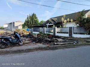 Tanah tepi jalan sukabumi tirtayasa lokasi di Kedamaian, tersedia melalui melalui situs Olx