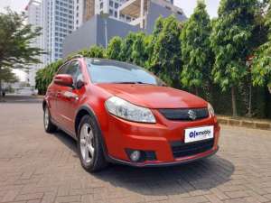 Jual bekas TDP 5jt Suzuki SX4 1.5 X-Over Bensin-AT 2010 EFL,lokasi di 