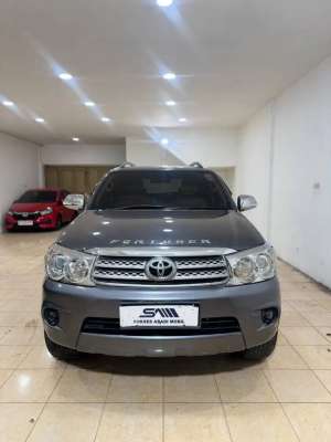 Jual bekas Toyota Fortuner 2.5 G MT Facelift 2008 MURAH,lokasi di 