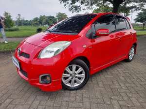 Jual bekas Toyota Yaris 1.5 E Bensin OTOMATIS 2013 NAAZ,lokasi di 