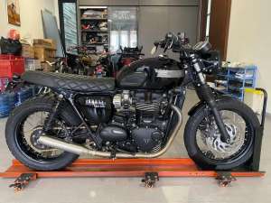Jual bekas Triumph Bonneville T120 black,lokasi di Sumur Bandung