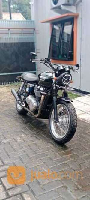 Jual bekas TRIUMPH THRUXTON 2014 FP,lokasi di Kota Jakarta Timur
