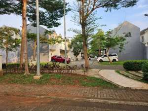 TURUN HARGA -Kav hoek selatan timur samping fasum taman di BSD City - lokasi di Bumi Serpong Damai, tersedia melalui melalui situs Olx